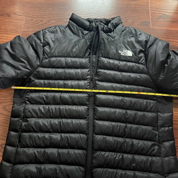 The North Face Women’s Terra Peak Quilted Puffer Jacket, size Medium, Black EUC - Picture 3 of 14